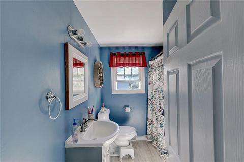 34 Greylawn Ave, Warwick, RI 02889 photo 28