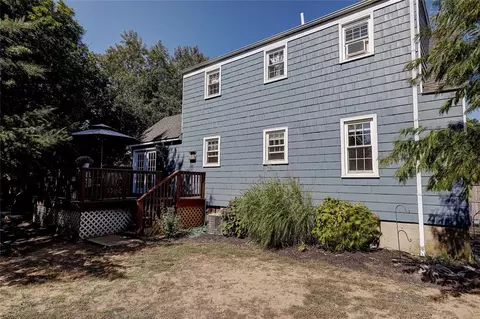 34 Greylawn Ave, Warwick, RI 02889 photo 38