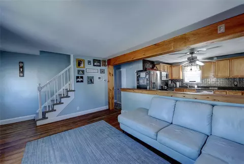 34 Greylawn Ave, Warwick, RI 02889 photo 8