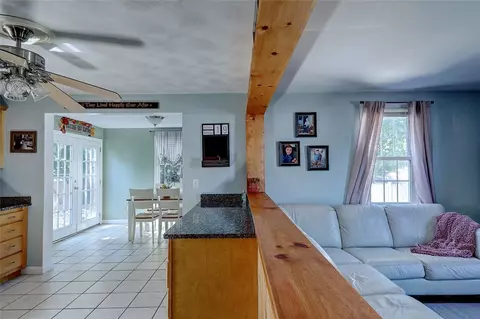 34 Greylawn Ave, Warwick, RI 02889 photo 9