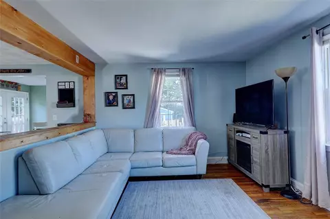 34 Greylawn Ave, Warwick, RI 02889 photo 6