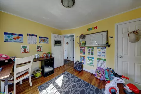 34 Greylawn Ave, Warwick, RI 02889 photo 27