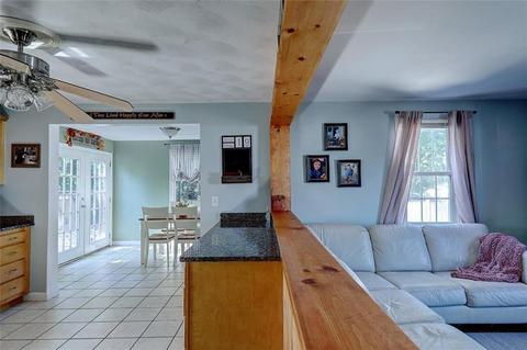 34 Greylawn Ave, Warwick, RI 02889 photo 9