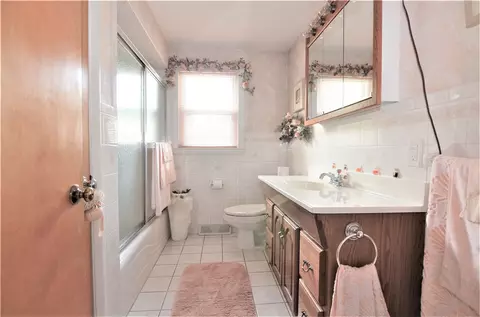77 Wayne St, Warwick, RI 02889 photo 15