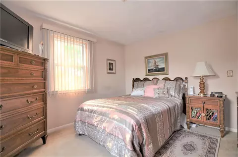 77 Wayne St, Warwick, RI 02889 photo 19