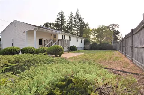 77 Wayne St, Warwick, RI 02889 photo 21