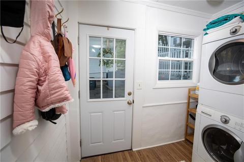 238 Killingly St, Providence, RI 02909 photo 5