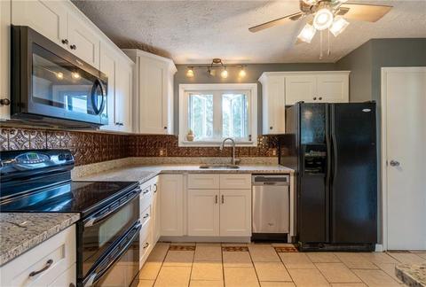 56 Ray Ave, Woonsocket, RI 02895 photo 2