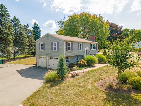 56 Ray Ave, Woonsocket, RI 02895 photo 13