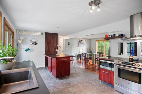72 Clara Ave, Warwick, RI 02889 photo 11