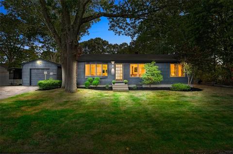 72 Clara Ave, Warwick, RI 02889 photo 1