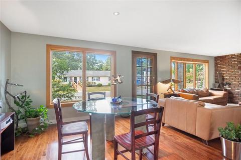 72 Clara Ave, Warwick, RI 02889 photo 9