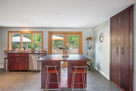 72 Clara Ave, Warwick, RI 02889 photo 12