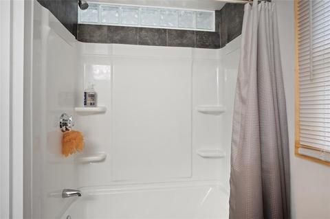 72 Clara Ave, Warwick, RI 02889 photo 26