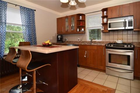 289 9th Ave, Woonsocket, RI 02895 photo 7