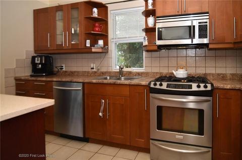 289 9th Ave, Woonsocket, RI 02895 photo 6