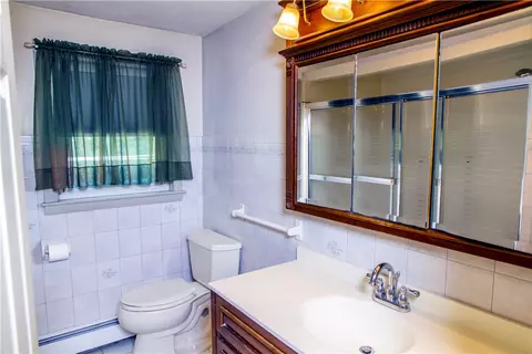 42 Becker St, Warwick, RI 02886 photo 17