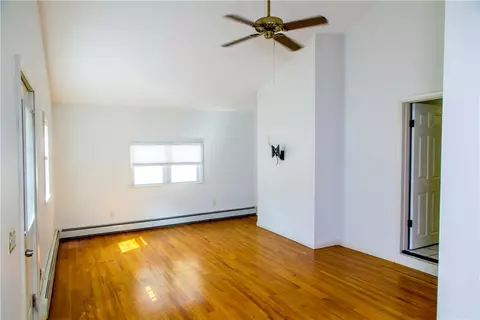 42 Becker St, Warwick, RI 02886 photo 5