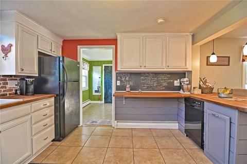 10 Laurel Ln, Warren, RI 02885 photo 11
