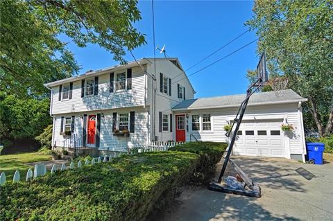 10 Laurel Ln, Warren, RI 02885 photo 2