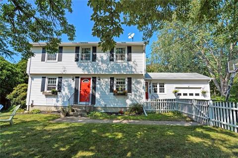 10 Laurel Ln, Warren, RI 02885 photo 1