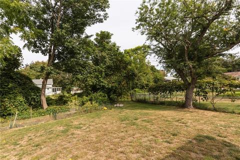 8 Bennett St, Coventry, RI 02816 photo 5