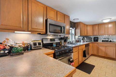 108 Darrow Dr, Warwick, RI 02886 photo 7