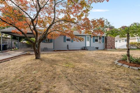 108 Darrow Dr, Warwick, RI 02886 photo 1