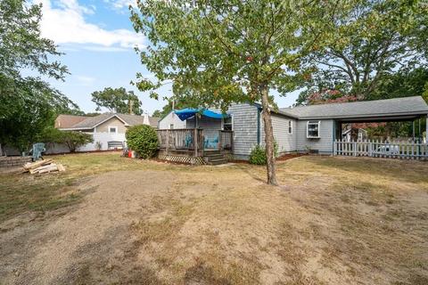 108 Darrow Dr, Warwick, RI 02886 photo 12