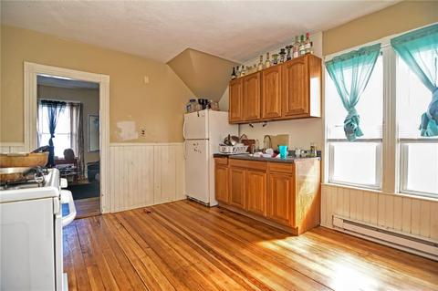 35 Kindergarten St, Woonsocket, RI 02895 photo 17