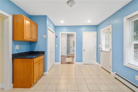 557 Coe St, Woonsocket, RI 02895 photo 10