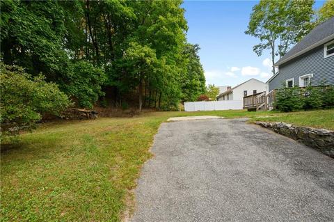 557 Coe St, Woonsocket, RI 02895 photo 27