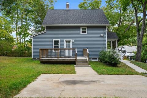 557 Coe St, Woonsocket, RI 02895 photo 25