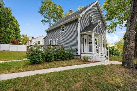 557 Coe St, Woonsocket, RI 02895 photo 30