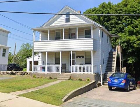 90 Oak St, Westerly, RI 02891 photo 1