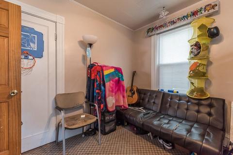 83 Temple St, Woonsocket, RI 02895 photo 12