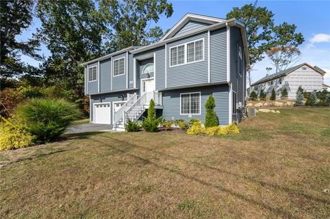 146 E Shore Dr, Coventry, RI 02816 photo 3