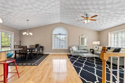146 E Shore Dr, Coventry, RI 02816 photo 4