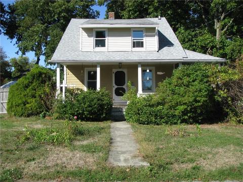 75 Payton Ave, Warwick, RI 02889 photo 1