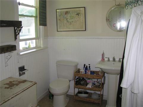 75 Payton Ave, Warwick, RI 02889 photo 24
