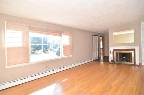 2 Champion St, Westerly, RI 02891 photo 3