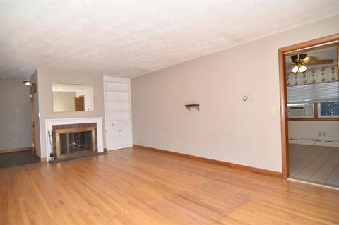 2 Champion St, Westerly, RI 02891 photo 4