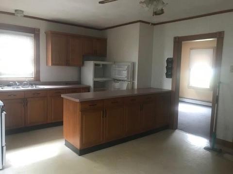 44 Cottage St, Warwick, RI 02886 photo 4