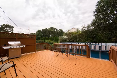 19 Valley Dr, Westerly, RI 02891 photo 45