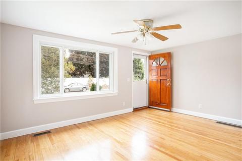 75 Ithica St, Warwick, RI 02889 photo 11
