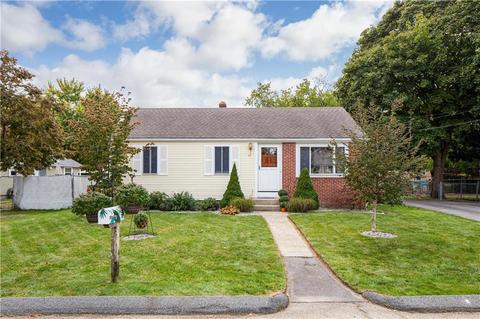 75 Ithica St, Warwick, RI 02889 photo 2