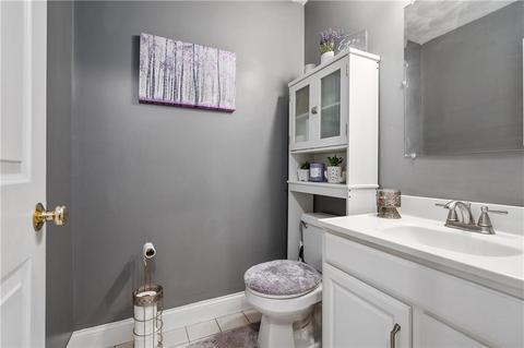 86 Beacon Ave, Woonsocket, RI 02895 photo 15