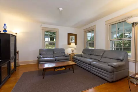 14 Plimpton Rd, Westerly, RI 02891 photo 9