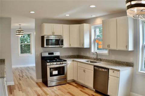 44 Roberge Ave, Woonsocket, RI 02895 photo 4
