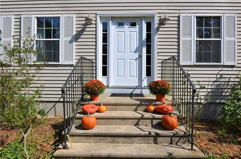131 E Killingly Rd, Foster, RI 02825 photo 3